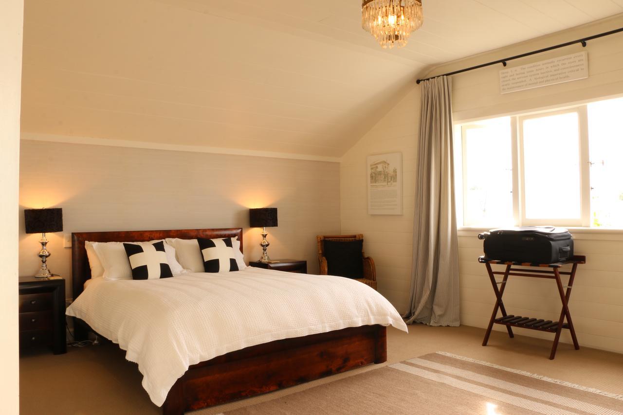 Historic Colenso Cottage Napier Bagian luar foto